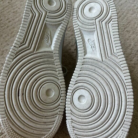 Women's Nike Air Force One - Picture 5 of 5